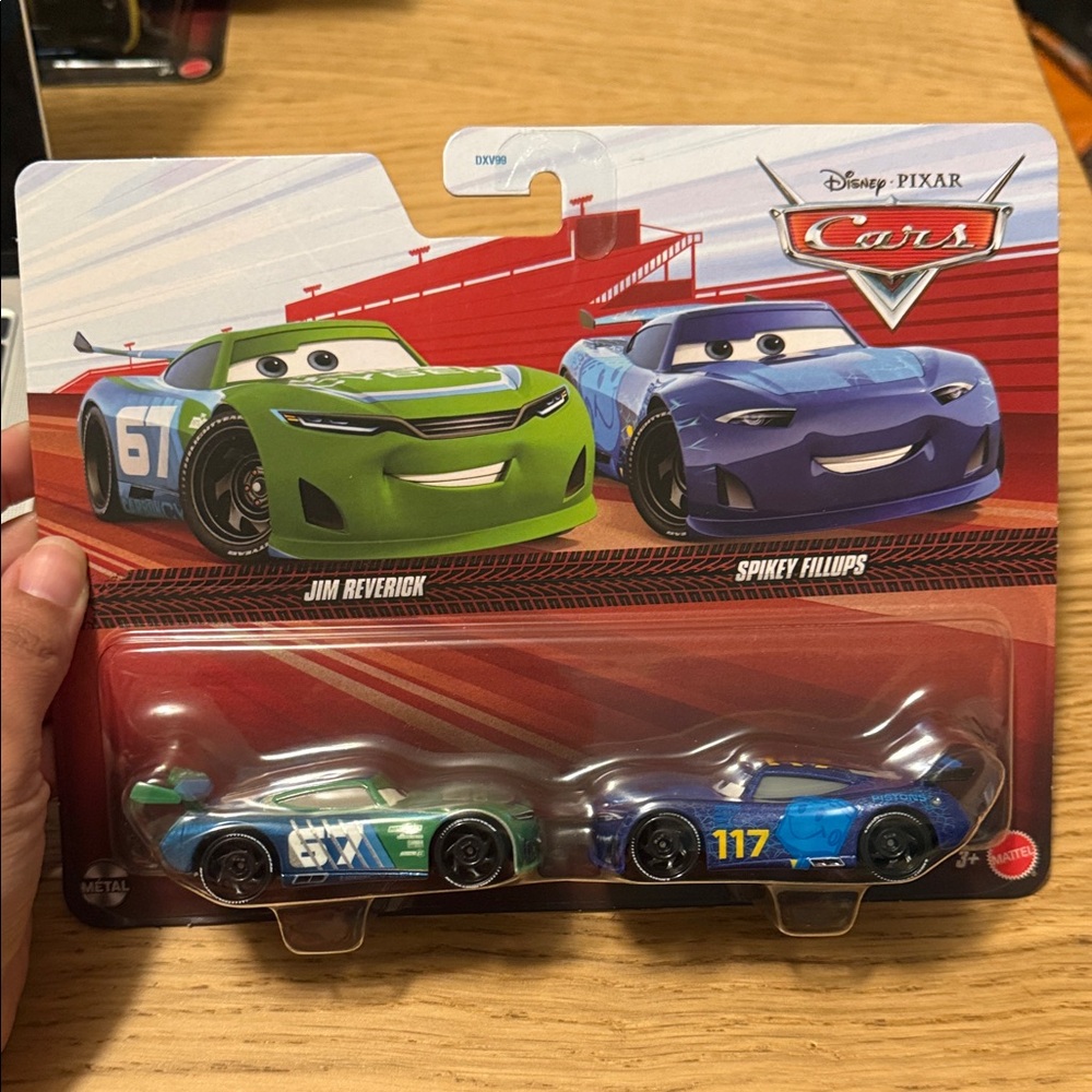 Disney Pixar Cars - Jim Reverick and Spikey Fillups Toy Set